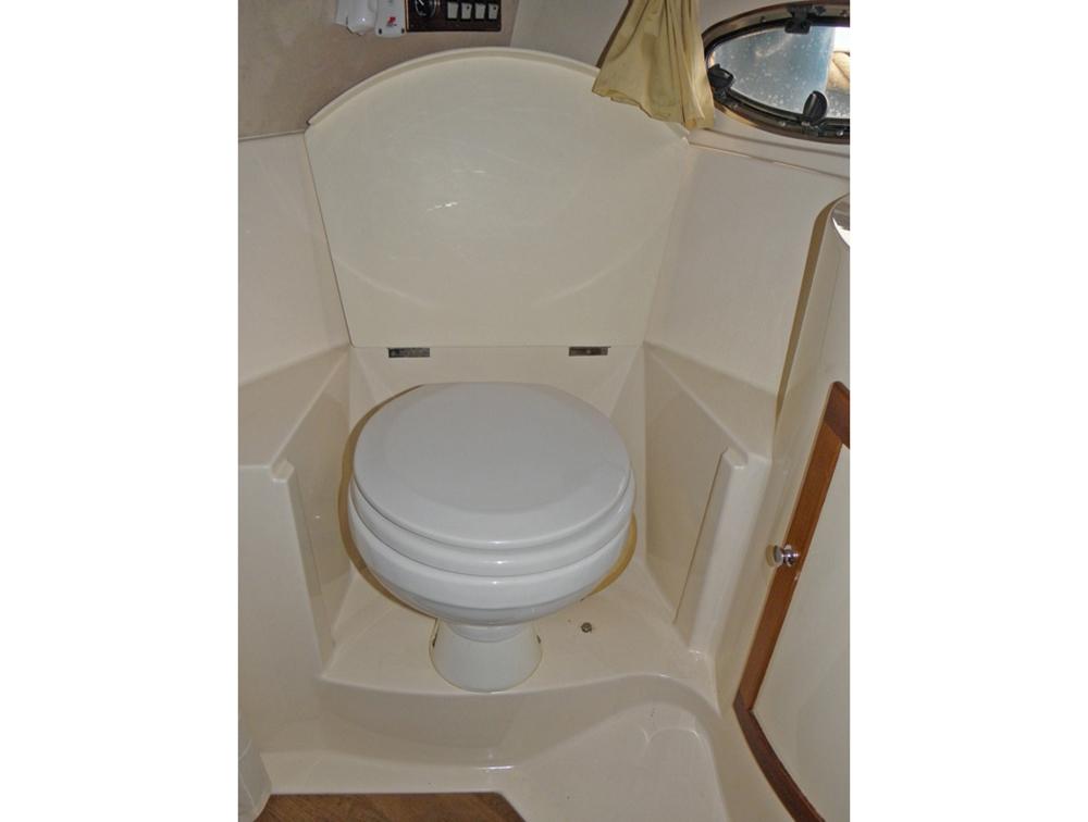 Fore ship, Accommodation